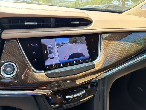 Used 2020 Cadillac XT6 Premium Luxury w/ Platinum Package AWD/4WD image 27
