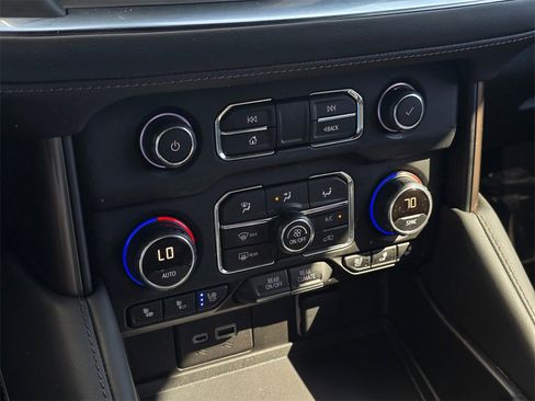 Used 2022 Chevrolet Tahoe High Country image 30