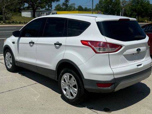 Used 2014 Ford Escape S image 3