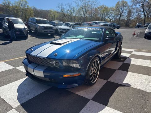 Used 2008 Ford Mustang GT RWD image 7