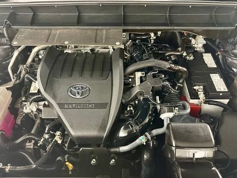 Used 2023 Toyota Highlander XSE FWD image 39