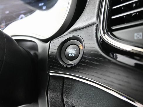 Used 2020 Jeep Grand Cherokee High Altitude image 33