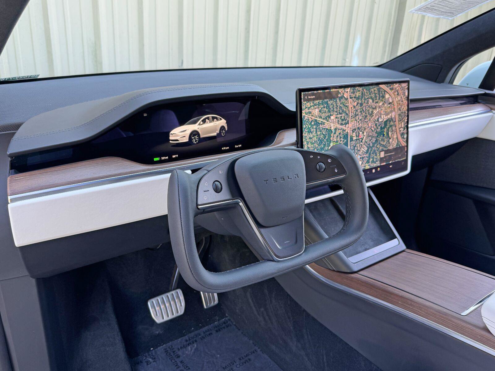 Used 2022 Tesla Model X AWD/4WD image 13