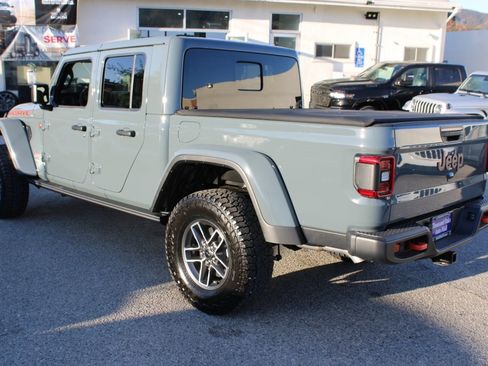 New 2025 Jeep Gladiator Mojave image 6