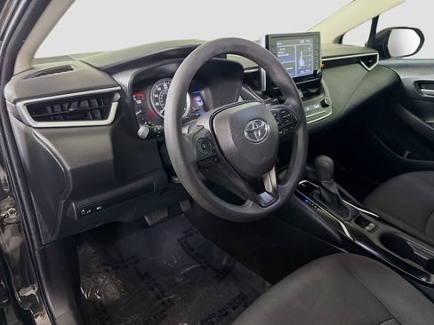 Used 2021 Toyota Corolla LE image 22
