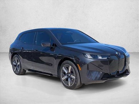 New 2026 BMW iX xDrive45 image 6