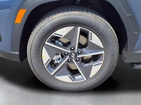 New 2025 Hyundai Tucson SEL image 12