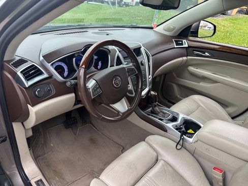 Used 2011 Cadillac SRX Luxury AWD/4WD image 12
