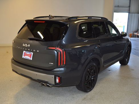 Used 2023 Kia Telluride SX X-Line AWD/4WD image 3