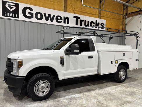 Used 2018 Ford F350 XL AWD/4WD image 4