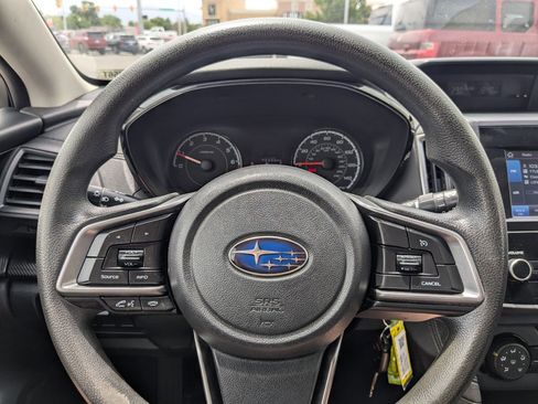 Used 2019 Subaru Crosstrek 2.0i AWD/4WD image 18