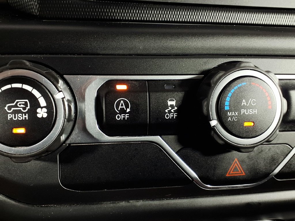 Used 2020 Jeep Wrangler Unlimited Sport S AWD/4WD image 21