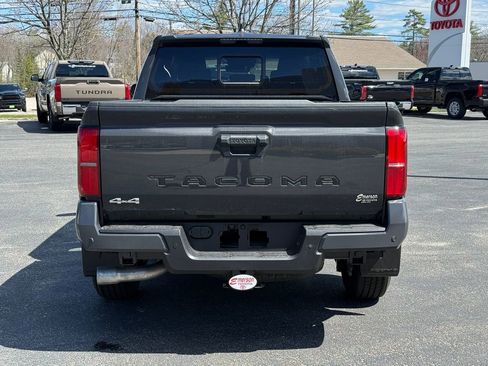 New 2026 Toyota Tacoma SR5 AWD/4WD image 4