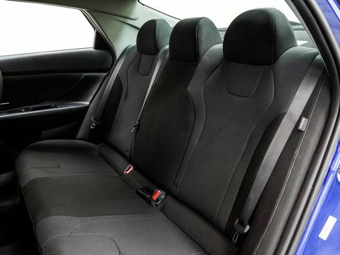 Used 2024 Hyundai Elantra SE FWD image 10