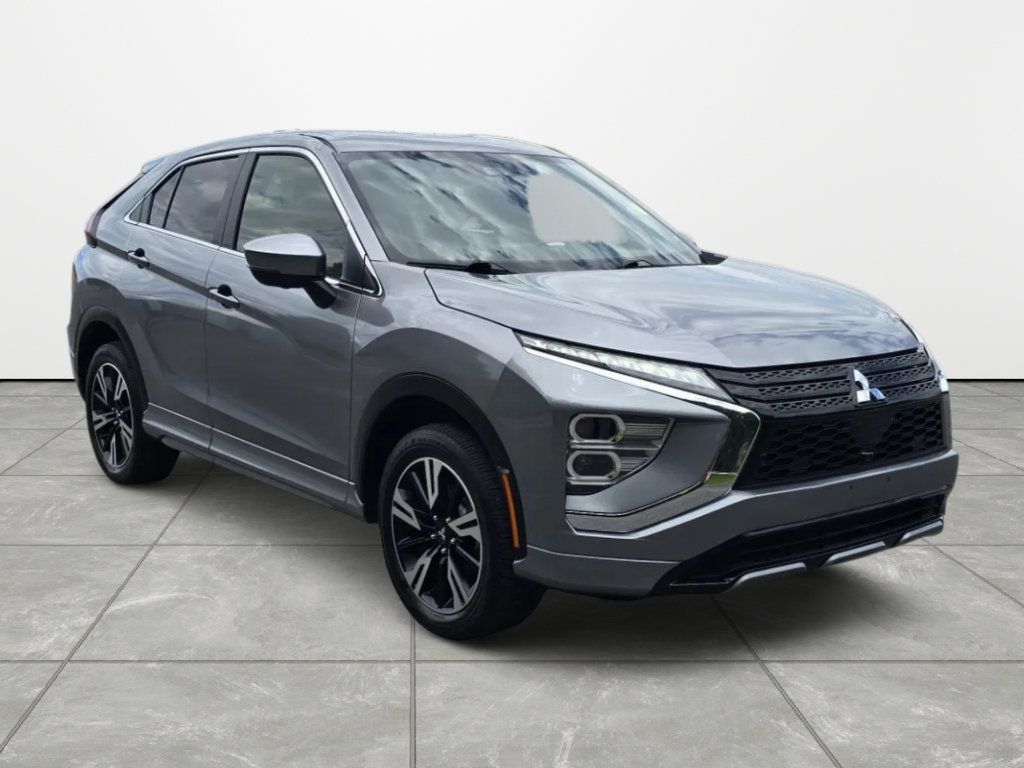 Used 2024 Mitsubishi Eclipse Cross SEL AWD/4WD image 2