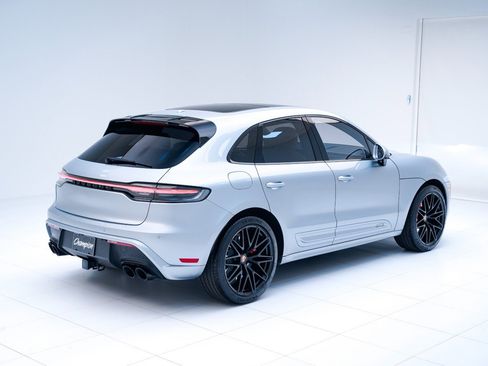 Used 2023 Porsche Macan GTS image 9