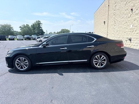 Used 2014 Lexus LS 460 AWD w/ Comfort Package image 2