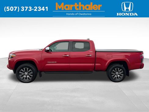 Used 2022 Toyota Tacoma Limited AWD/4WD image 2