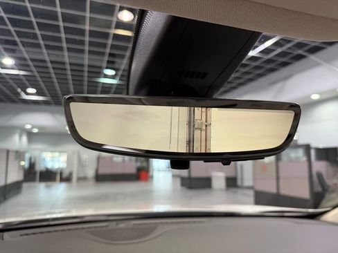 Certified 2024 Buick Enclave Avenir w/ Avenir Technology Package image 25