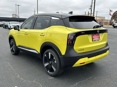 New 2026 Nissan Kicks SR w/ SR Premium Package image 4