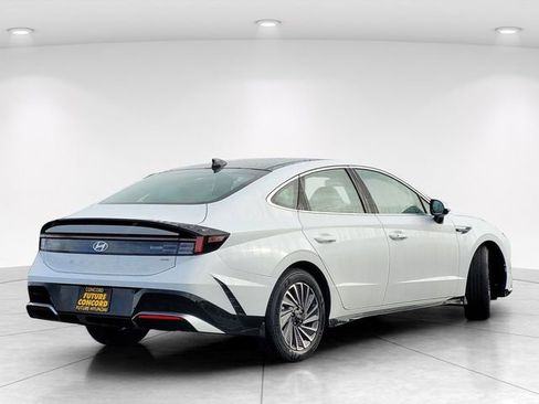 New 2026 Hyundai Sonata SEL FWD image 6