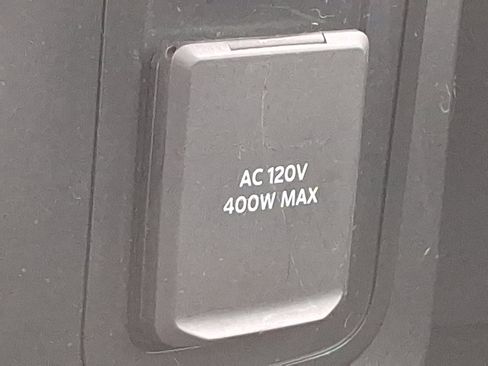 Certified 2022 Ford F150 XLT w/ Equipment Group 302A High image 25