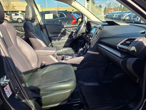 Used 2020 Subaru Forester Limited w/ Popular Package #3 image 6