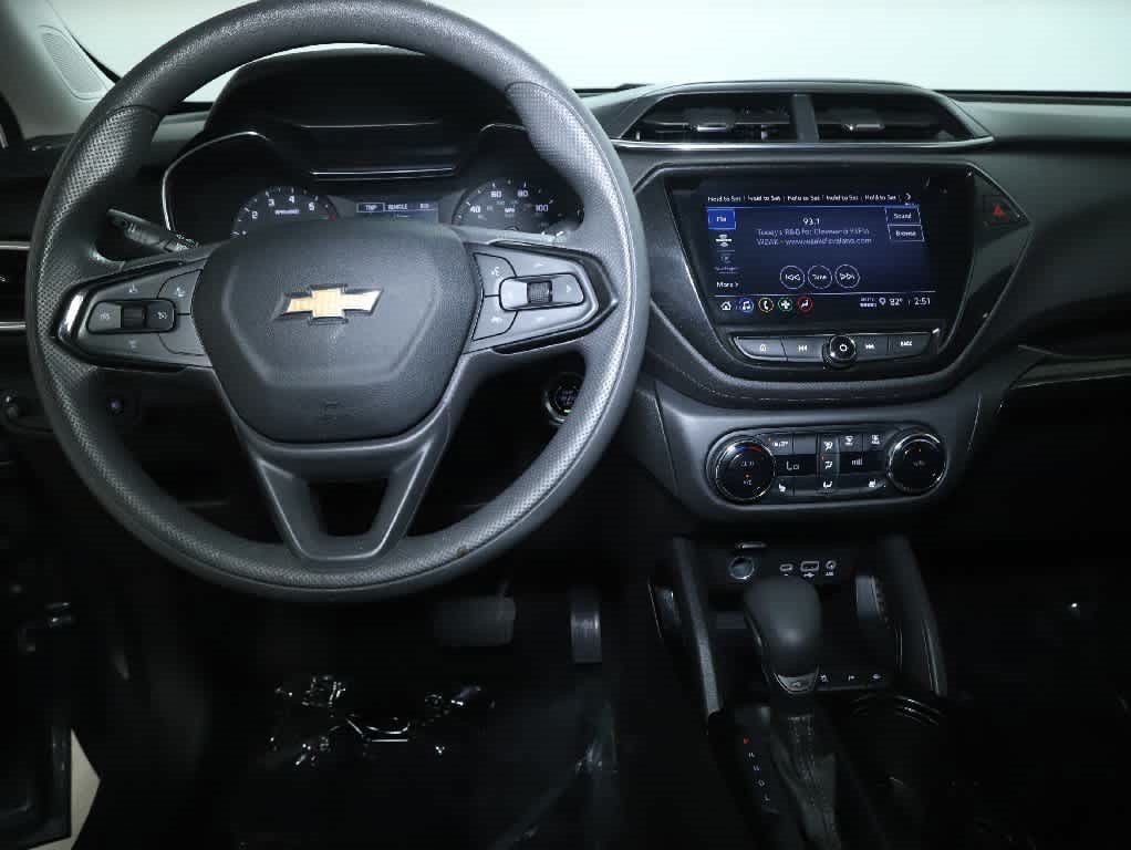 Used 2021 Chevrolet TrailBlazer LT w/ Convenience Package FWD image 26