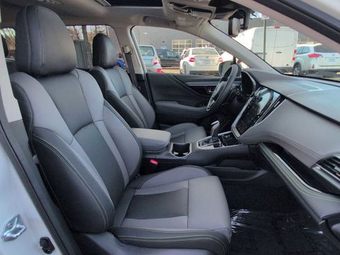 Used 2025 Subaru Outback Onyx Edition XT image 23