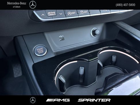 Used 2025 Audi A4 2.0T Premium image 25