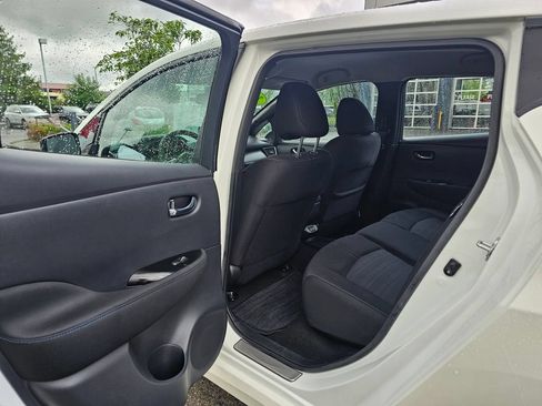 Used 2025 Nissan Leaf SV Plus FWD image 12