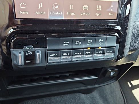 New 2026 RAM 3500 Tradesman AWD/4WD image 18