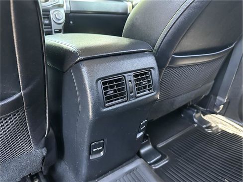 Used 2017 Toyota 4Runner SR5 Premium AWD/4WD image 18