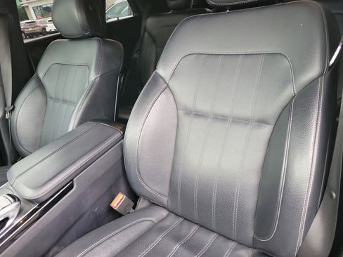 Used 2018 Mercedes-Benz GLE 350 w/ Premium 1 Package image 6