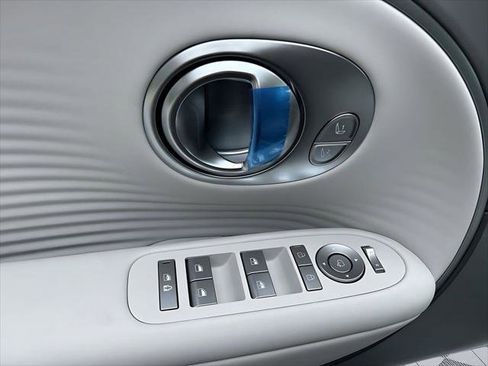 New 2026 Hyundai Ioniq 9 Limited AWD/4WD image 11