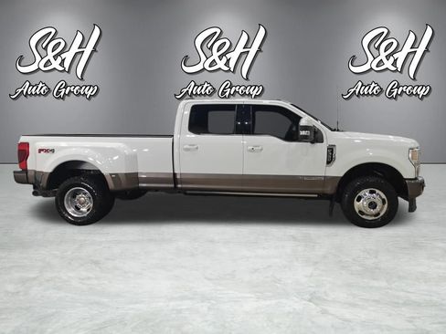 Used 2022 Ford F350 King Ranch w/ King Ranch Ultimate Package AWD/4WD image 25