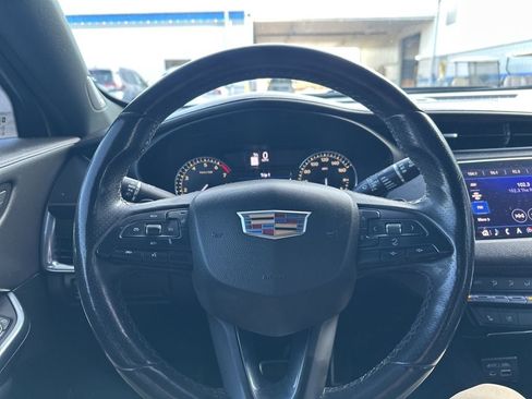 Used 2019 Cadillac XT4 Sport image 21