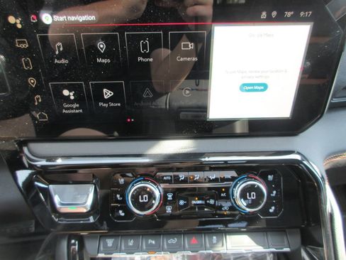 New 2026 GMC Sierra 2500 AT4 w/ AT4 Premium Plus Package AWD/4WD image 20