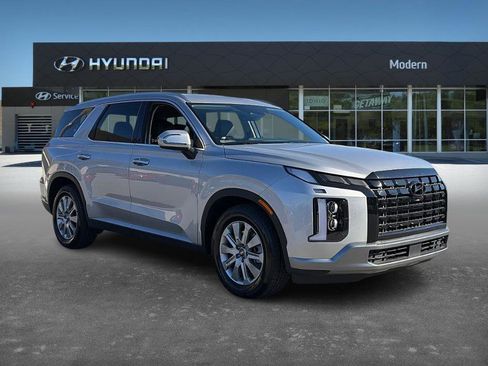 Certified 2025 Hyundai Palisade SEL image 3