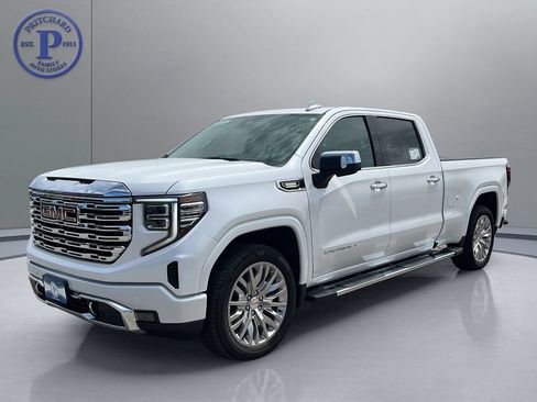 Used 2024 GMC Sierra 1500 Denali w/ Technology Package AWD/4WD image 3