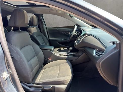 Used 2020 Chevrolet Malibu LT FWD image 20