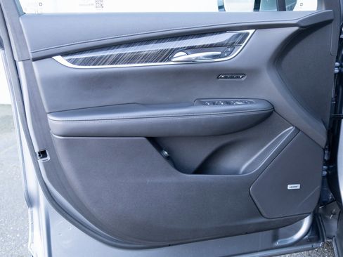 Used 2021 Cadillac XT6 Premium Luxury image 15