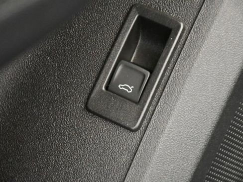 Used 2025 Audi Q5 Premium Plus w/ Premium Plus AWD/4WD image 34