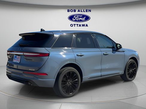 Used 2025 Lincoln Corsair Reserve w/ Jet Appearance Package AWD/4WD image 5