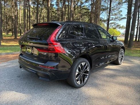 New 2026 Volvo XC60 T8 Plus w/ Protection Package Premier AWD/4WD image 6