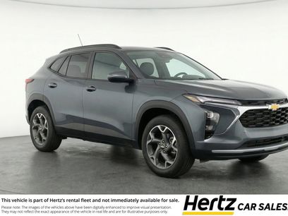 Used 2025 Chevrolet Trax LT