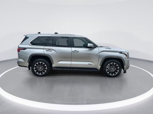 Used 2024 Toyota Sequoia Limited AWD/4WD image 9