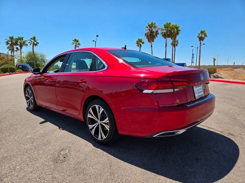 Used 2020 Volkswagen Passat 2.0T SEL FWD image 5