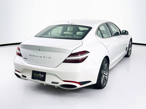 Used 2024 Genesis G70 2.5T image 9