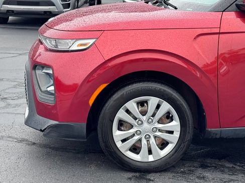 Used 2020 Kia Soul LX FWD image 32
